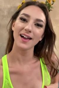 FamilyStrokes 21 12 02 Victoria Lobov And Andi Rose Banking On The Private Sesh XXX 720p WEB x264 Ga