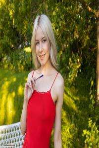 Goddess 2023 06 16 CLIO 4 CLIO by TORA NESS 7019d med zip