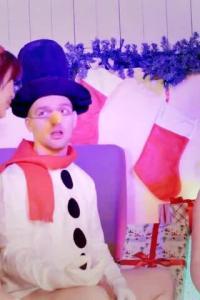 Jerkaoke 22 12 09 Alyx Star Aliya Brynn And Mina Luxx XXX 720p WEB x264 GalaXXXy