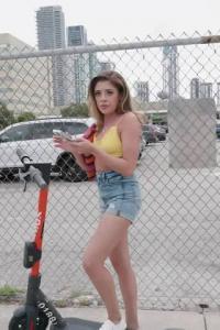 BangBus 21 11 17 Vivianne Desilva XXX 720p HEVC x265 PRT XvX