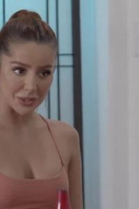 KinkySpa 21 10 01 Jennifer White And Vanna Bardot XXX 720p WEB x264 GalaXXXy