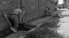 Timeshift S17E03 Dial B for Britain The Story of the Landline HDTV x264-UNDERBELLY [eztv]