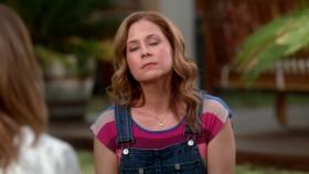 Splitting Up Together US S02E06 Glowing Pains 720p AMZN WEB-DL DDP5 1 H 264-NTb [eztv]