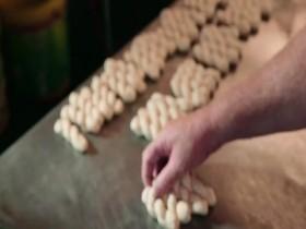 Matt Tebbutts South Africa S01E06 Koeksisters 480p x264-mSD [eztv]