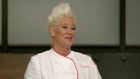 Worst Cooks in America S20E06 Eat Your Heart Out 1080p HEVC x265-MeGusta [eztv]