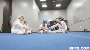 BFFS.19.12.10.Olivia.Grey.Abigail.Peach.And.Bella.Rolland.Cum.Pao.XXX.720p.HEVC.x265.PRT