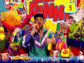 Celebrity Juice S22E07 Christmas Special 480p x264-mSD [eztv]