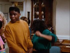 Family Matters S01E16 720p WEB H264-HOTLiPS [eztv]
