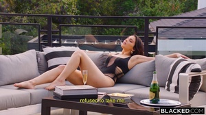 [Blacked] (Valentina Nappi) Vacation XXX (2020) (1080p HEVC)