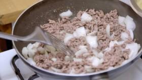 Rich Kids Go Skint S01E05 720p HDTV x264-PLUTONiUM [eztv]