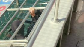 The Bachelor UK S01E05 720p HDTV x264-PLUTONiUM [eztv]