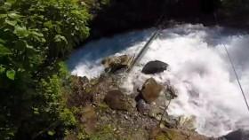 Extreme Rescues S01E05 Sunken Survivor WEB x264-CAFFEiNE [eztv]