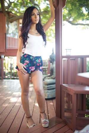 EroticaX XEmpire Jaye Summers The Love Shack Pt 1 05 12 2018