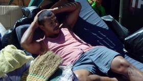 Black Comedy S03E03 720p HDTV x264-CBFM [eztv]