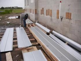 100 Day Dream Home S01E08 A Tale of Two Cories 480p x264-mSD [eztv]