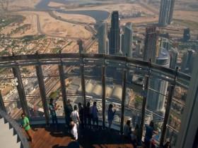 Superstructures-Engineering Marvels S01E04 Tallest Building 480p x264-mSD [eztv]