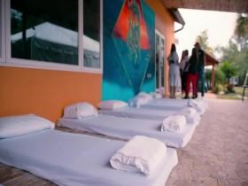 Unwell S01E05 480p x264-mSD [eztv]