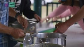 Show Me What Youre Made Of S08E04 Sausage Factory 720p HDTV X264-DEADPOOL [eztv]