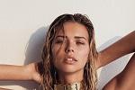 Centerfold Model Sandra Kubicka Gets Wet While Modelling For Playboy