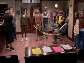 Mr Iglesias S02E04 480p x264-mSD [eztv]