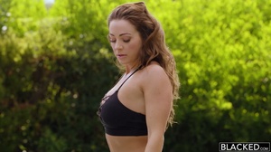 [Blacked] (Abigail Mac) Loosen Up XXX (2017) (1080p HEVC)