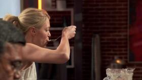 MasterChef US S10E05 The Blind Chicken Show 720p AMZN WEB-DL DD+2 0 H 264-AJP69 [eztv]