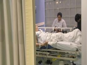 Lenox Hill S01E02 480p x264-mSD [eztv]