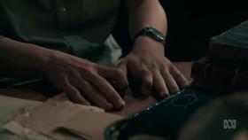 Nowhere Boys S04E02 WEB x264-FLX [eztv]