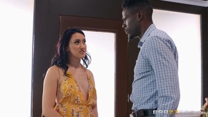 [Brazzers] (Mandy Muse) Ho In The China Shop XXX (2018) (1080p HEVC)