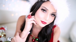AmateurAllure Ariana Marie Returns to Amateur Allure for a Holiday Present 21 12 2018