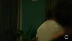 Five Bedrooms S01E07 720p HDTV x264-ORENJI [eztv]