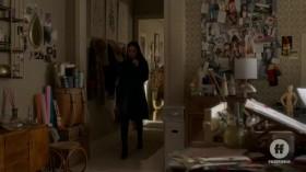 Pretty Little Liars The Perfectionists S01E10 Enter the Professor HDTV x264-CRiMSON [eztv]