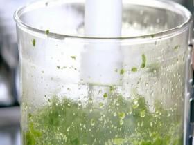 Jamies 30 Minute Meals S01E13 Stuffed Focaccia 480p x264-mSD [eztv]