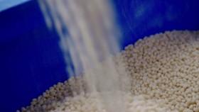 Inside The Factory S05E10 Cereal Bars 720p HDTV H264-LiNKLE [eztv]