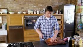 Jamies 30 Minute Meals S01E11 Chicken Pie INTERNAL WEB x264-GIMINI [eztv]