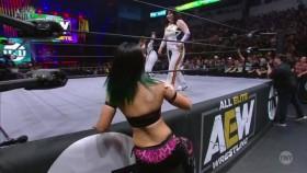 All Elite Wrestling Dynamite 2019 10 09 AAC MP4-Mobile [eztv]