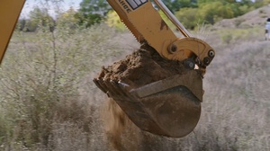 The Secret of Skinwalker Ranch S03E07 Full Metal Mesa 1080p WEBRip x265 An0mal1.mkv