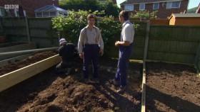 Garden Rescue S05E10 WEB h264-WEBTUBE [eztv]