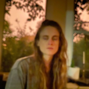 [indie-folk] (2021) Claire Cronin - Bloodless [FLAC] [DarkAngie]