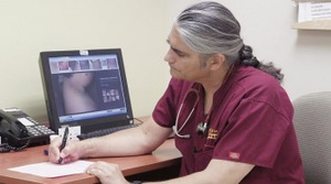 Clínica de Migrantes: Life, Liberty, and the Pursuit of Happiness (2016) [1080p] [WEBRip] [2.0] [YTS] [YIFY]