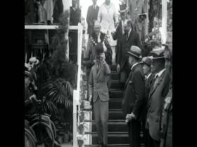 Private Lives of the Windsors S01E01 Rebellion 480p x264-mSD [eztv]