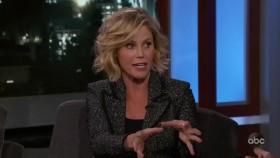 Jimmy Kimmel 2018 12 03 Julie Bowen WEB x264-TBS [eztv]