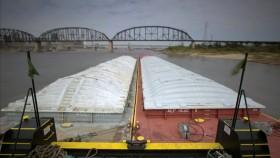 Earths Great Rivers S01E03 Mississippi 720p HDTV x264-QPEL [eztv]