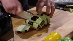 Chopped S43E13 No Meat No Problem WEBRip x264-CAFFEiNE [eztv]