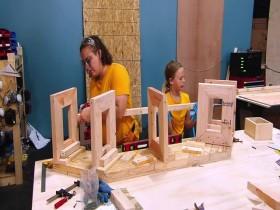 Shop Class S01E05 480p x264-mSD [eztv]