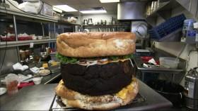 Man v Food S02E14 Detroit 1080p WEB H264-EQUATION [eztv]