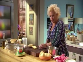 Secrets Of A Restaurant Chef S07E04 The Secret to Beef Brisket iNTERNAL 480p x264-mSD [eztv]