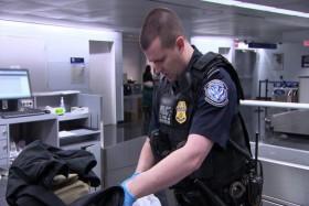 Border Security Americas Front Line S02E01 WEB x264-CRiMSON [eztv]