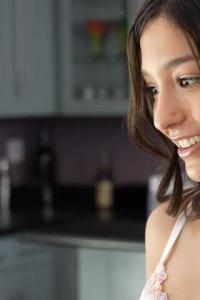 Cum4K 23 10 10 Layla Jenner Sexy Gift XXX 720p HEVC x265 PRT XvX