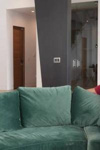 AnalMom 23 08 15 Cherry Kiss Back To School Fun XXX 1080p HEVC x265 PRT XvX